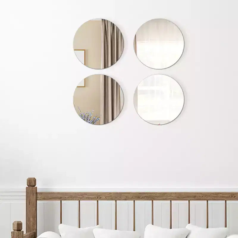 Lot de 4 grands miroirs décoratifs autocollants French Home Goods, disponibles en 3 formes – Parfaits pour une décoration murale moderne dans n'importe quelle pièce.